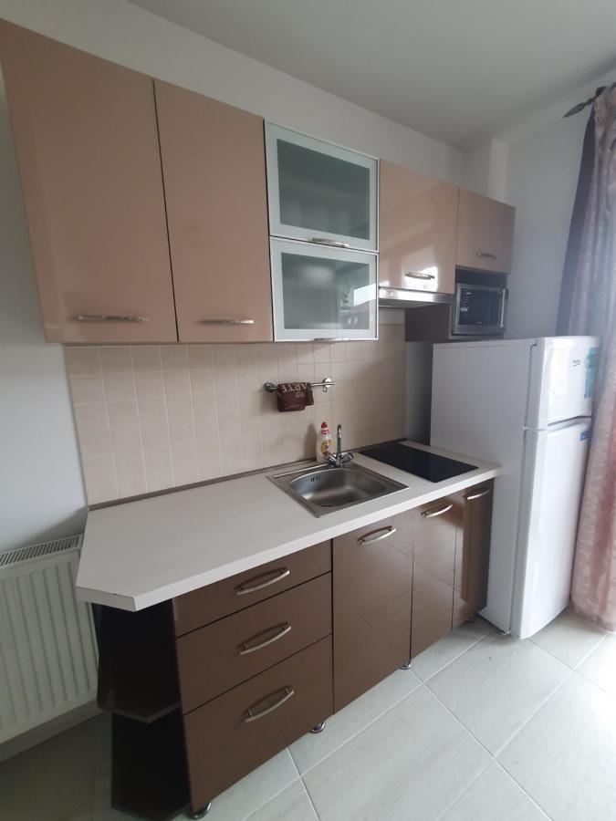 Krisi Apartman Hajdúszoboszló Exterior foto