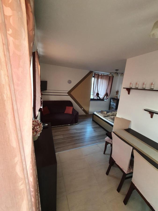 Krisi Apartman Hajdúszoboszló Exterior foto